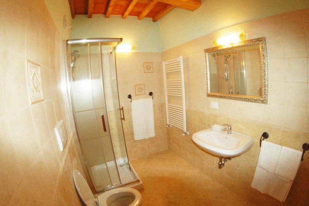 Bed and Breakfast La Ginestra Orentano Zimmer foto